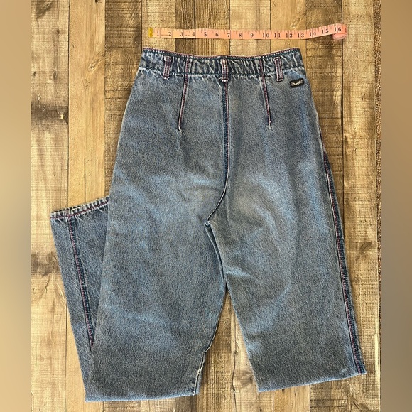 VINTAGE WRANGLERS// blue and pink threading - Picture 3 of 6